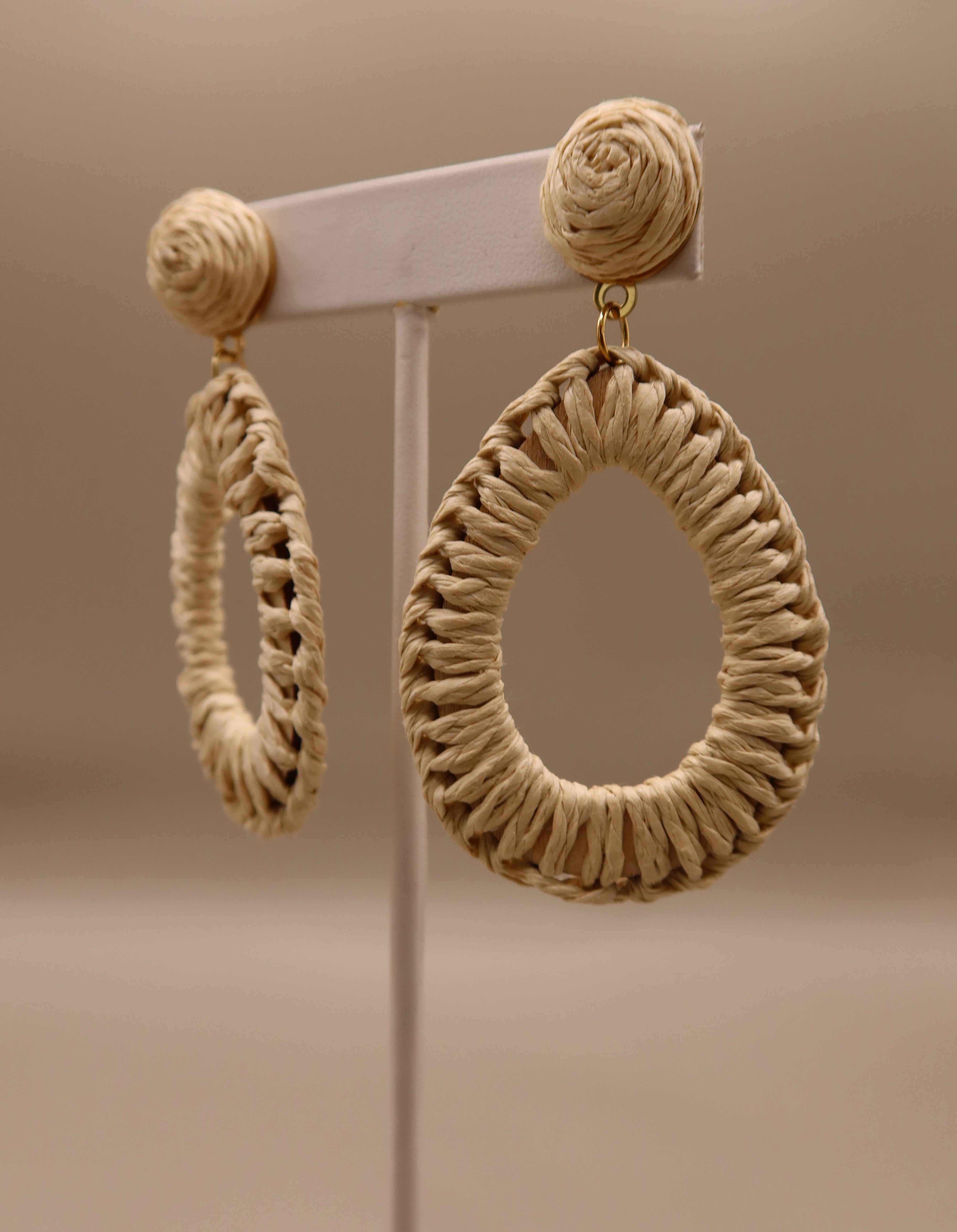 Aretes Aura